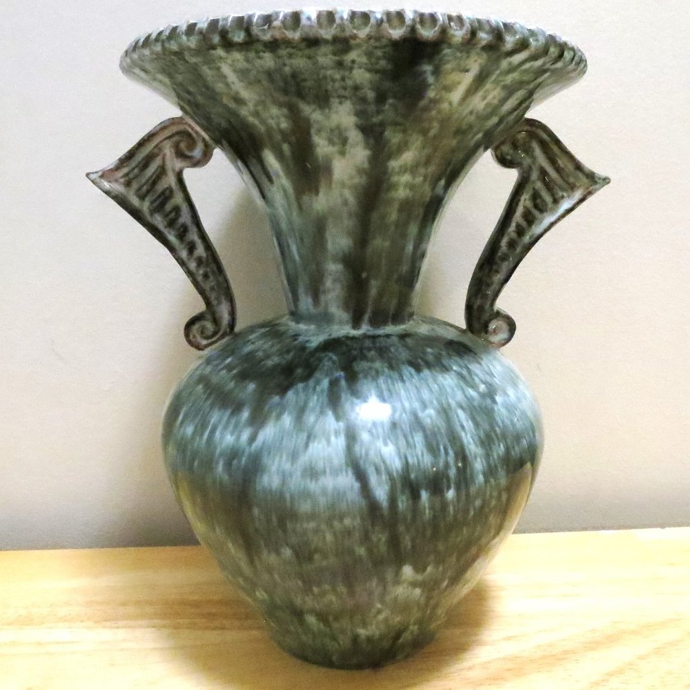 Vase Trophy Style Alexandre Gempfenstein de Wemmel Belgium 9.25" Signed